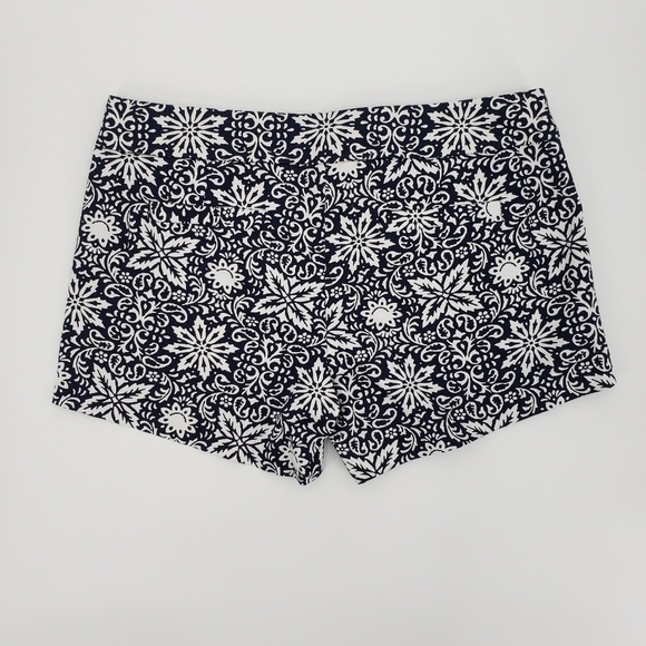 j. Crew Factory Black and White Floral Printed Shorts - Picture 2 of 8